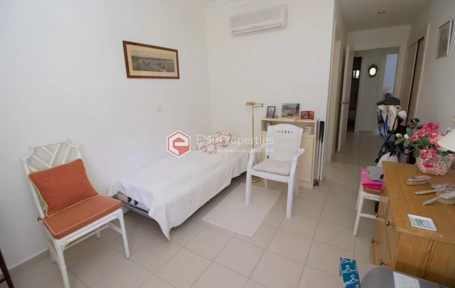 4 Zimmer Wohnung in der Anlage mit Einrichtungen zum Verkauf in Side Antalya
