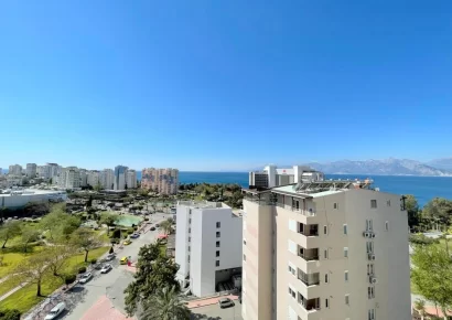 Geräumige 4 Zimmern Wohnung in perfekter Lage in Lara, Antalya