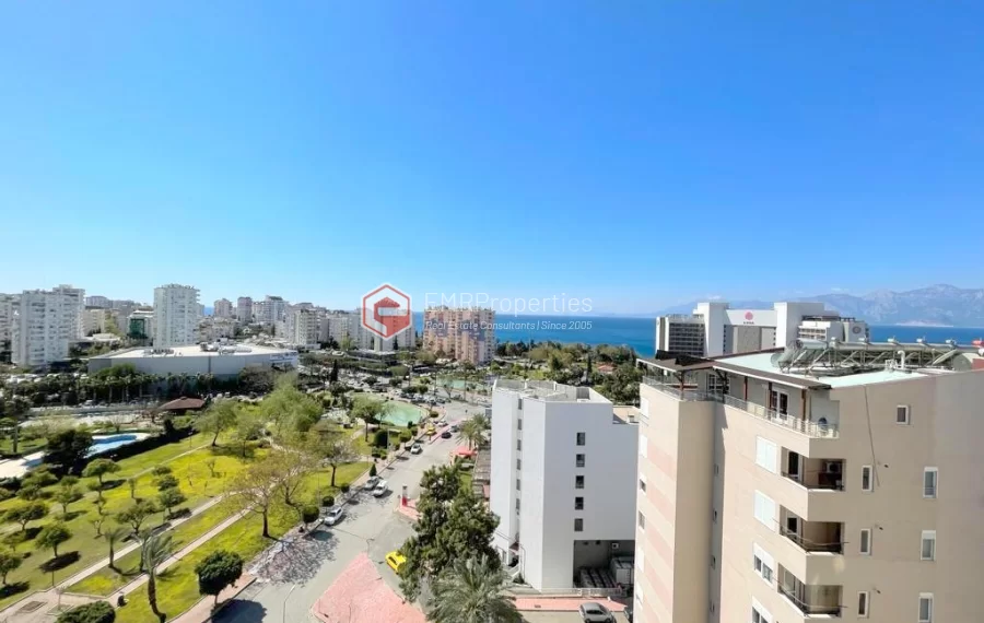 Spacious 3-bedroom apartment with a perfect location in Lara Antalya