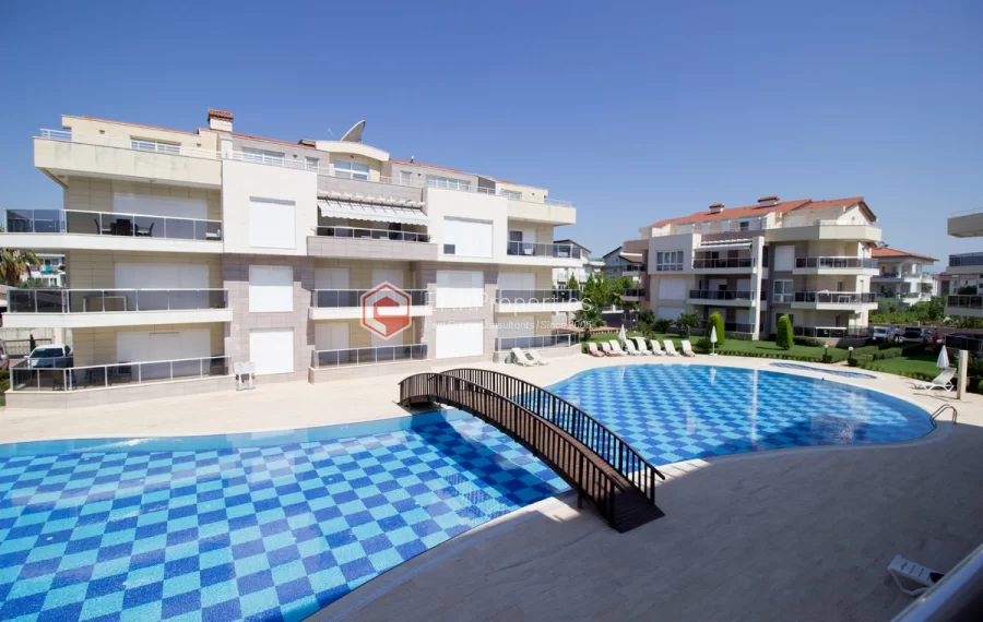 Geräumige 4 Zimmer Wohnung zum Verkauf im Golfzentrum Belek von Antalya