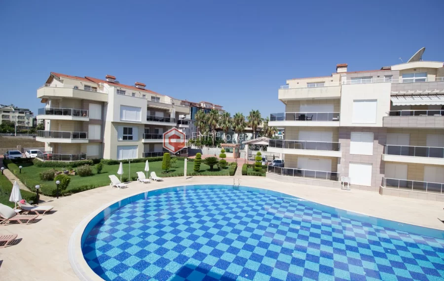 Geräumige 4 Zimmer Wohnung zum Verkauf im Golfzentrum Belek von Antalya