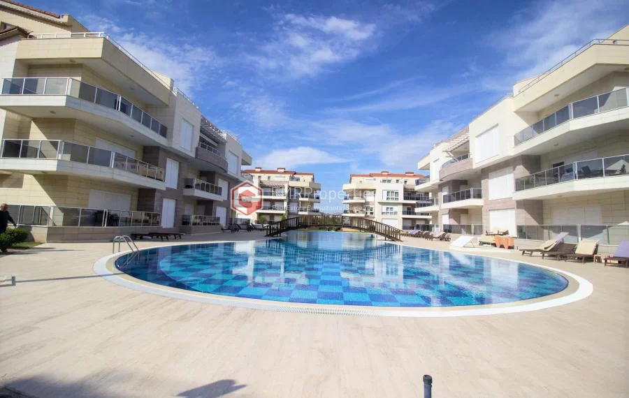 Geräumige 4 Zimmer Wohnung zum Verkauf im Golfzentrum Belek von Antalya