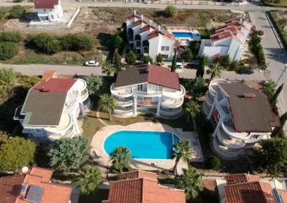 Komplett eingerichtete Triplex-Doppelvilla mit 3 Schlafzimmern zum Verkauf in Belek, Antalya
