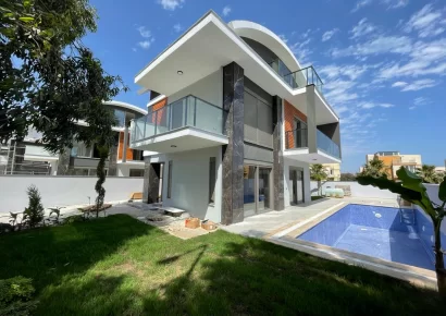 Off-Plan freistehende Luxusvilla zum Verkauf in der beliebten Golfanlage in Belek Antalya