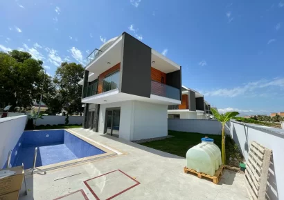 Off-Plan freistehende Luxusvilla zum Verkauf in der beliebten Golfanlage in Belek Antalya