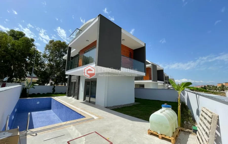 Off-Plan freistehende Luxusvilla zum Verkauf in der beliebten Golfanlage in Belek Antalya