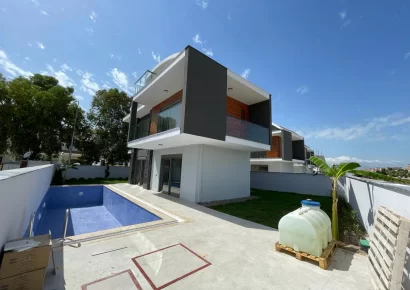 Off-Plan freistehende Luxusvilla zum Verkauf in der beliebten Golfanlage in Belek Antalya