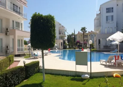 Komplett eingerichtetes Penthouse mit 3 Schlafzimmern in einem Ferienkomplex in Belek Antalya