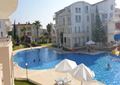 Komplett eingerichtetes Penthouse mit 3 Schlafzimmern in einem Ferienkomplex in Belek Antalya