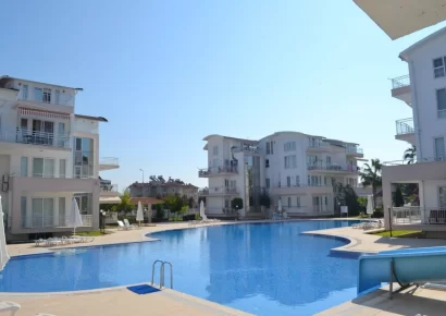 Komplett eingerichtetes Penthouse mit 3 Schlafzimmern in einem Ferienkomplex in Belek Antalya