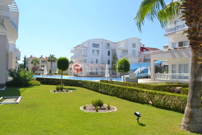 Komplett eingerichtetes Penthouse mit 3 Schlafzimmern in einem Ferienkomplex in Belek Antalya