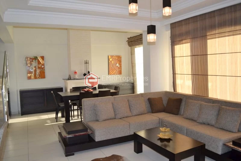 Komplett eingerichtetes Penthouse mit 3 Schlafzimmern in einem Ferienkomplex in Belek Antalya