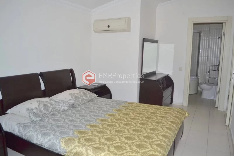 Komplett eingerichtetes Penthouse mit 3 Schlafzimmern in einem Ferienkomplex in Belek Antalya