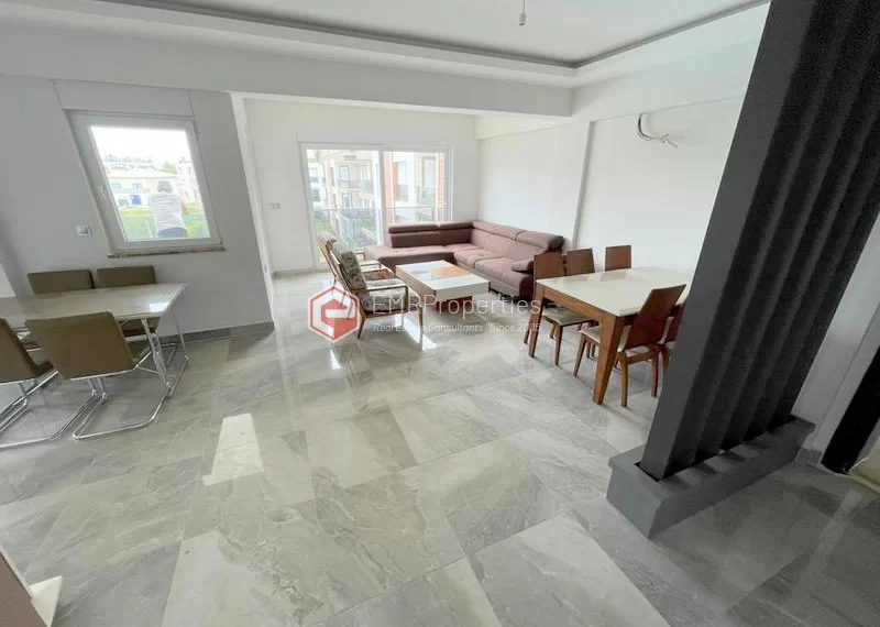 Luxuriöses Penthouse mit 4 Schlafzimmern zum Verkauf in der Kurstadt Belek Antalya