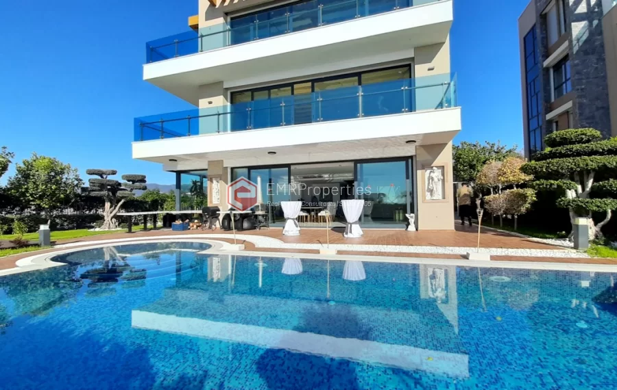 Begehrenswerte freistehende Villa zum Verkauf mit privatem Pool in Alanya