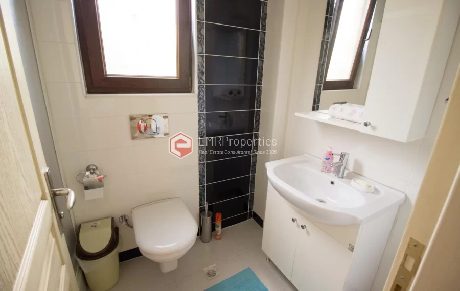 Freistehende Triplex Villa mit privatem Pool zum Verkauf in Kemer