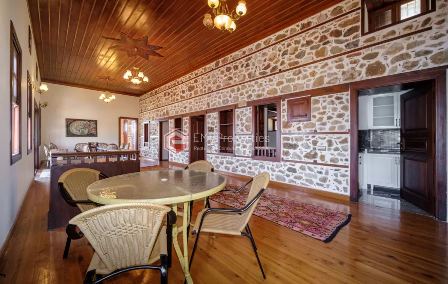 Exklusive historische 5 Zimmer Villa auf der Burg zum Verkauf in Alanya