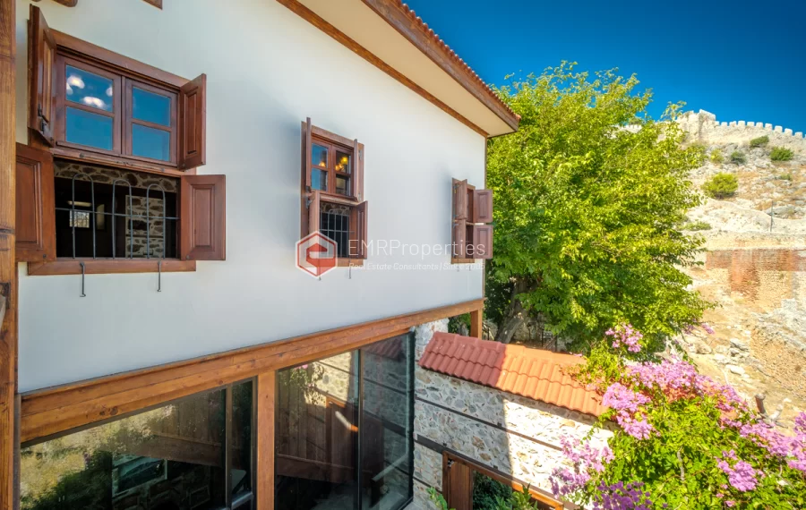 Exklusive historische 5 Zimmer Villa auf der Burg zum Verkauf in Alanya