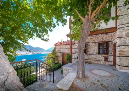Exclusive historical villa on the castle for sale in Alanya