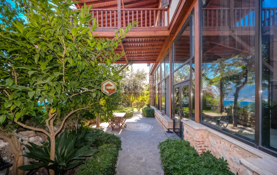 Exklusive historische 5 Zimmer Villa auf der Burg zum Verkauf in Alanya