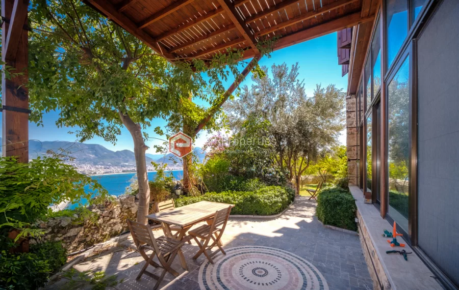 Exklusive historische 5 Zimmer Villa auf der Burg zum Verkauf in Alanya