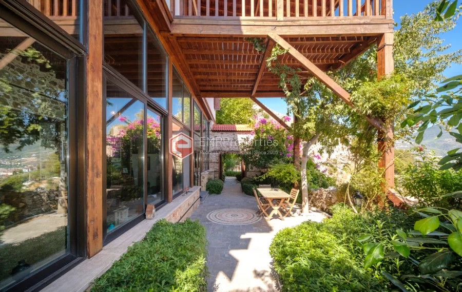 Exklusive historische 5 Zimmer Villa auf der Burg zum Verkauf in Alanya