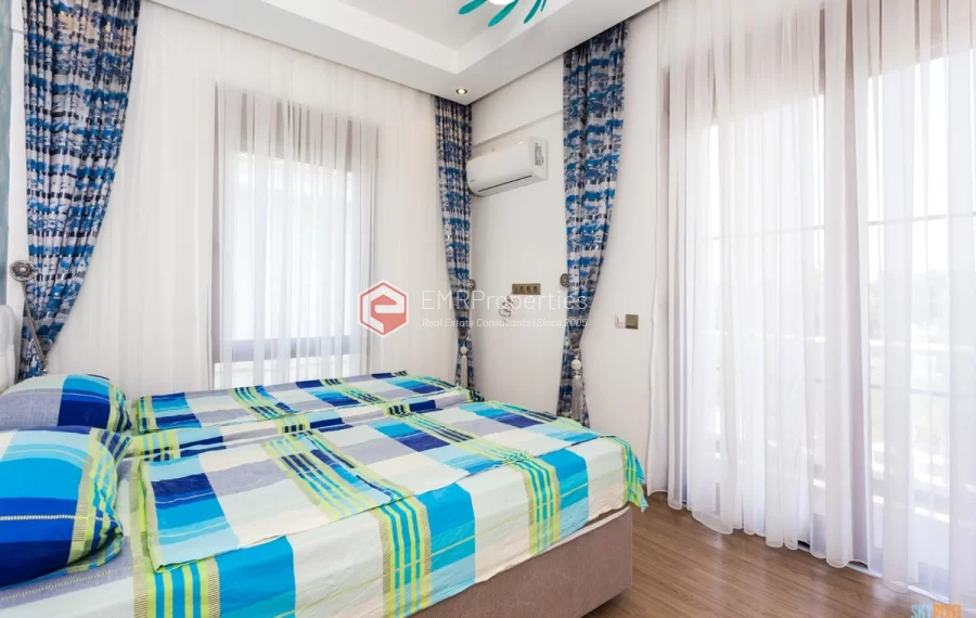 Luksuzna dizajnerska vila sa 3 spavaće sobe na prodaju u Beleku