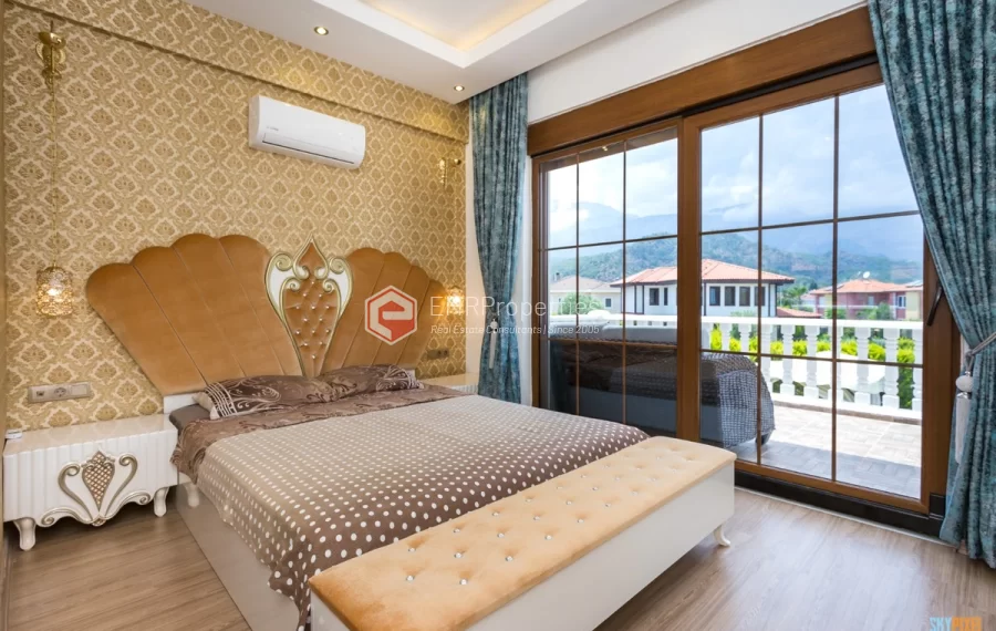 Luksuzna dizajnerska vila sa 3 spavaće sobe na prodaju u Beleku