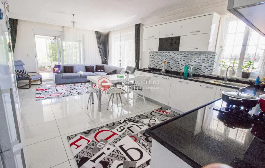 4 bedroom private villa in a large plot for sale in Side Antalya