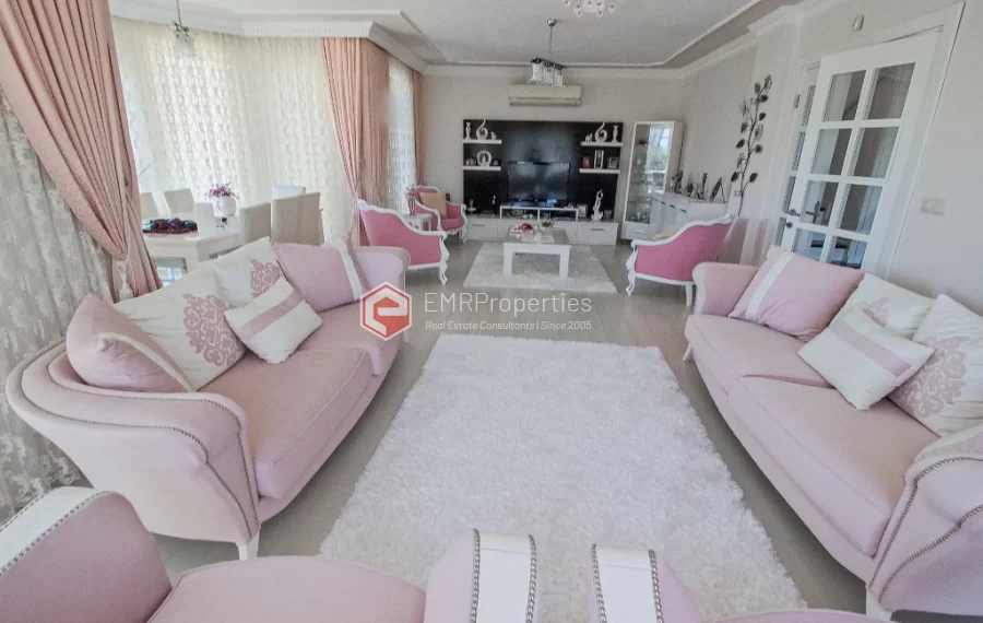 4 bedroom private villa in a large plot for sale in Side Antalya