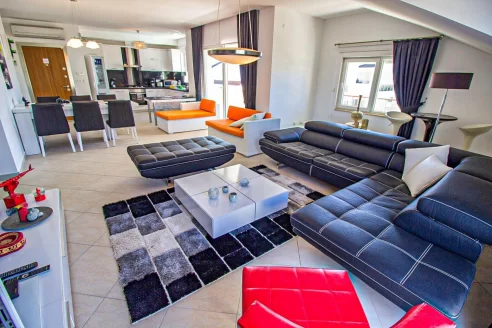Komfortable möblierte Penthouse Wohnung zum Verkauf in Side