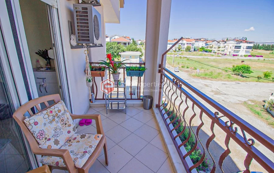 Geräumiges Penthouse mit Blick auf die Natur zum Verkauf in Antalya Side