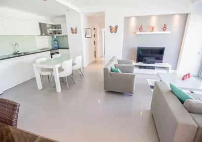 Moderne Maisonette Penthouse-Villa mit privatem Pool zum Verkauf in Side