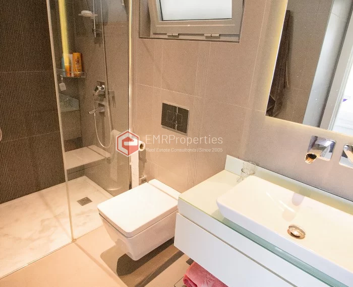 Moderne Maisonette Penthouse-Villa mit privatem Pool zum Verkauf in Side
