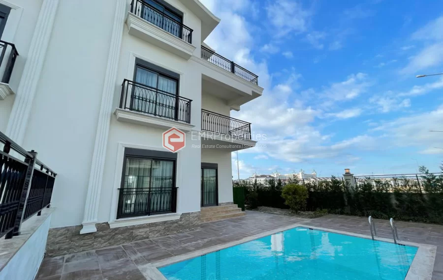 Erstklassige voll möblierte Doppelhaushälfte zum Verkauf in Belek Antalya