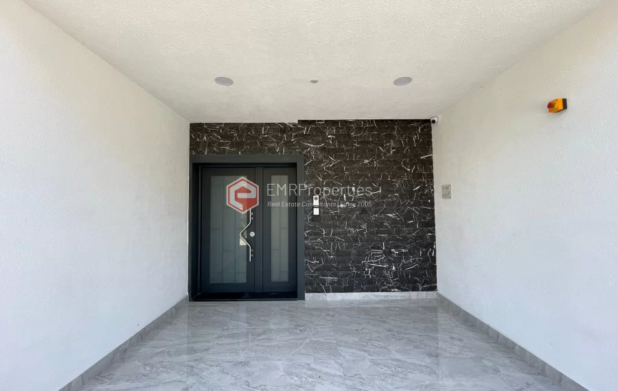 Brandneues Penthouse Maisonette mit 3 Zimmer zum Verkauf in der besten Gegend von Tepe