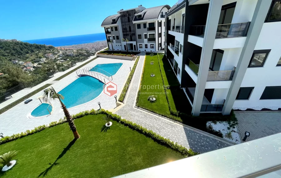 Качественный дуплекс пентхауса с 3 спальнями на продажу в Тепе Аланья