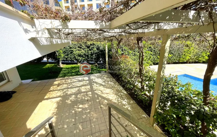 Sehr spezielle und hochwertige4 Zimmer Gartenduplexe zum Verkauf in Konakli