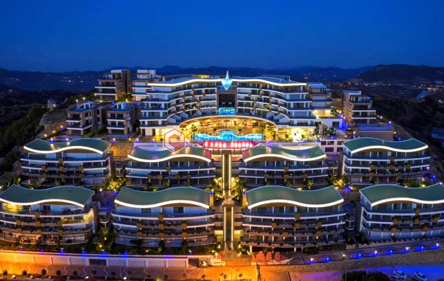 Zeitgenössische Wohnvilla mit 6 Zimmer zum Verkauf in Konakli