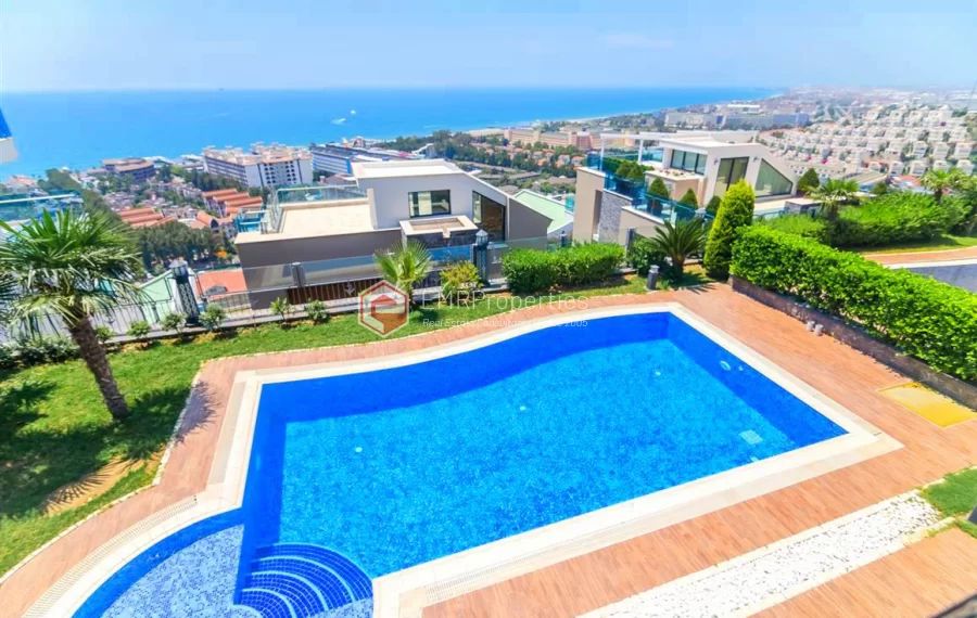 Zeitgenössische Wohnvilla mit 6 Zimmer zum Verkauf in Konakli