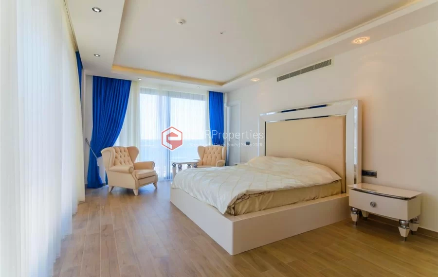 Zeitgenössische Wohnvilla mit 6 Zimmer zum Verkauf in Konakli