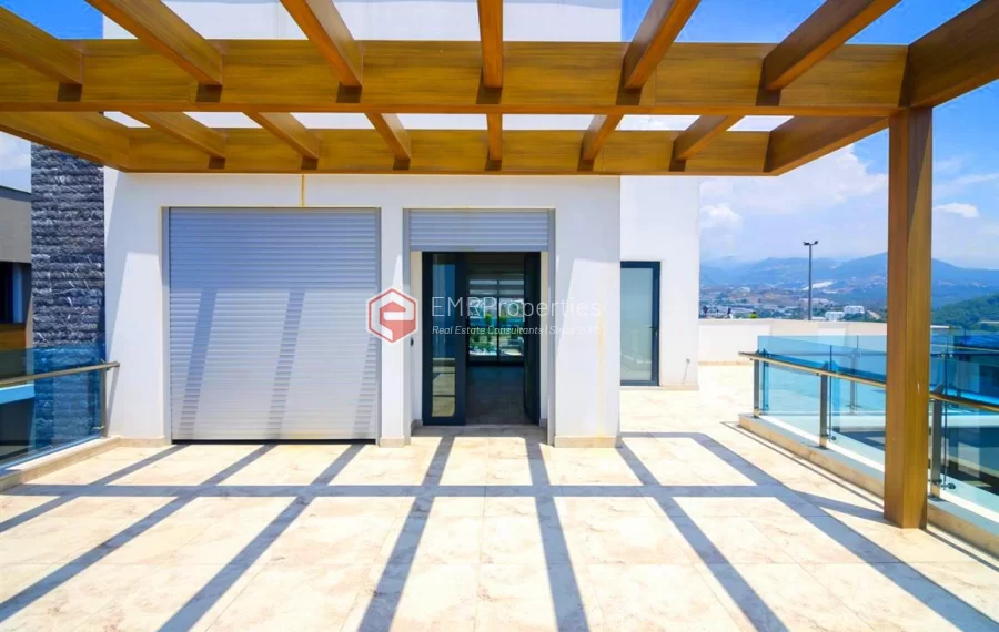 Zeitgenössische Wohnvilla mit 6 Zimmer zum Verkauf in Konakli