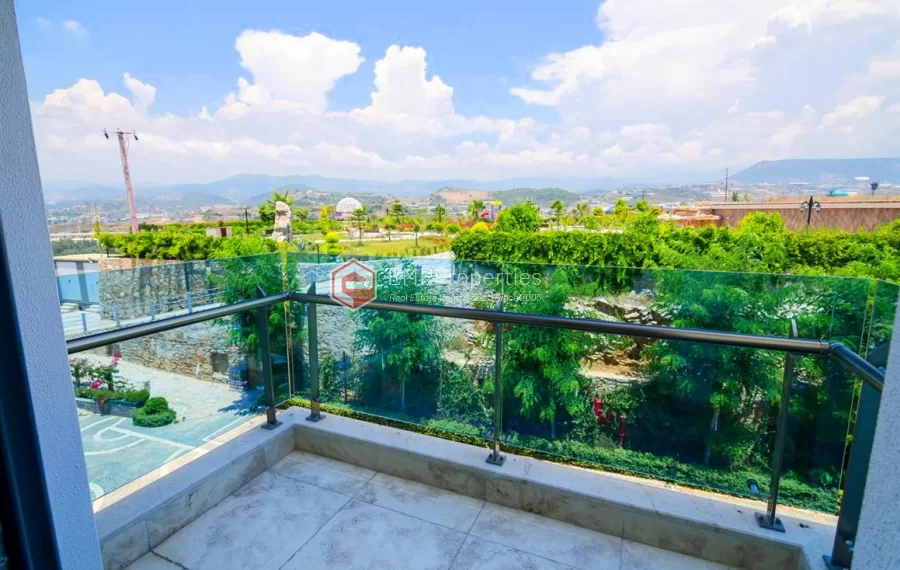 Zeitgenössische Wohnvilla mit 6 Zimmer zum Verkauf in Konakli