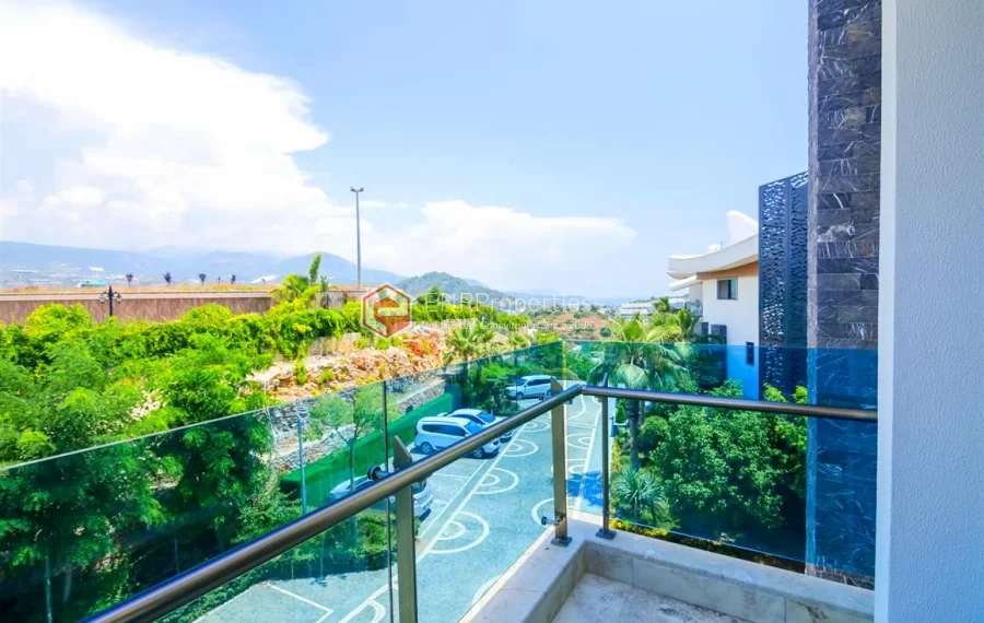 Zeitgenössische Wohnvilla mit 6 Zimmer zum Verkauf in Konakli