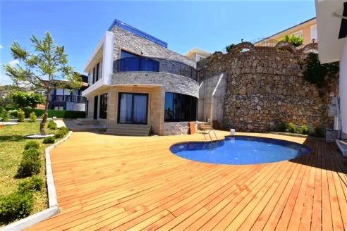 High quality and ultra luxury detached villa for sale in Kargicak
