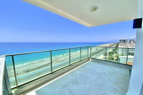 Commodious modern infront beach 2 bedroom apartment in a residence for sale in Mahmutlar