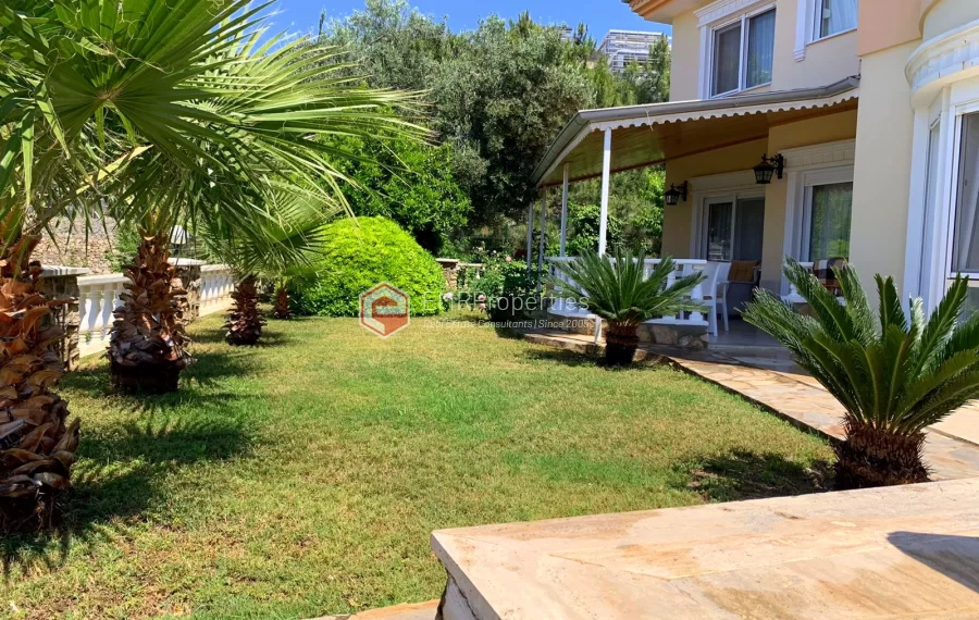 Premium samostojeca vila sa 4 spavace sobe na prodaju u Kargicaku