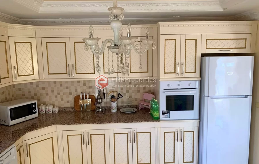 Premium samostojeca vila sa 4 spavace sobe na prodaju u Kargicaku