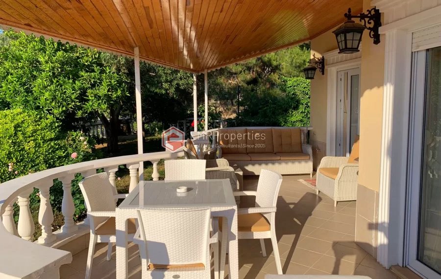 Premium samostojeca vila sa 4 spavace sobe na prodaju u Kargicaku