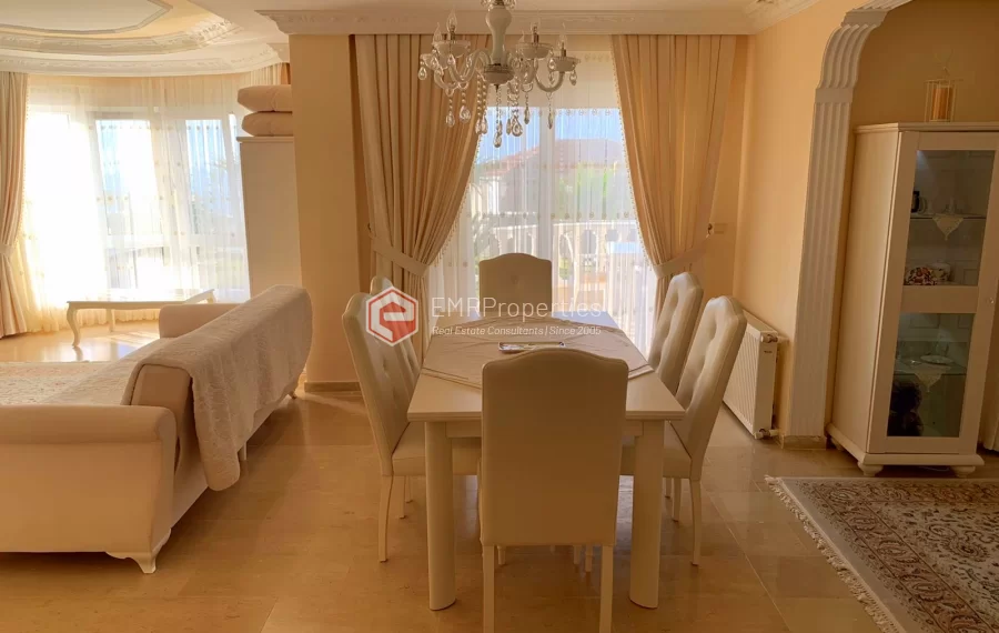 Premium samostojeca vila sa 4 spavace sobe na prodaju u Kargicaku